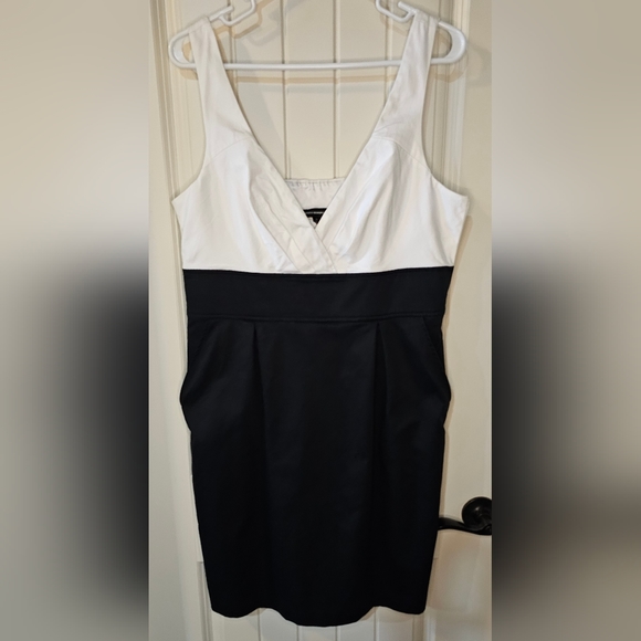 [EXPRESS STUDIO DESIGN] Black & White Colorblock Mini Dress《12》Like NEW - Picture 3 of 16